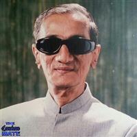 Portrait photo of the artist Henry Kaldera