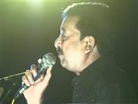 Portrait photo of the artist Lalith Ponnamperuma