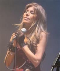 Portrait photo of the artist Los Muchachos