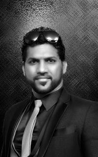 Portrait photo of the artist Nilanga Silva