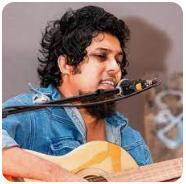 Portrait photo of the artist Sanjeew Lonliyes